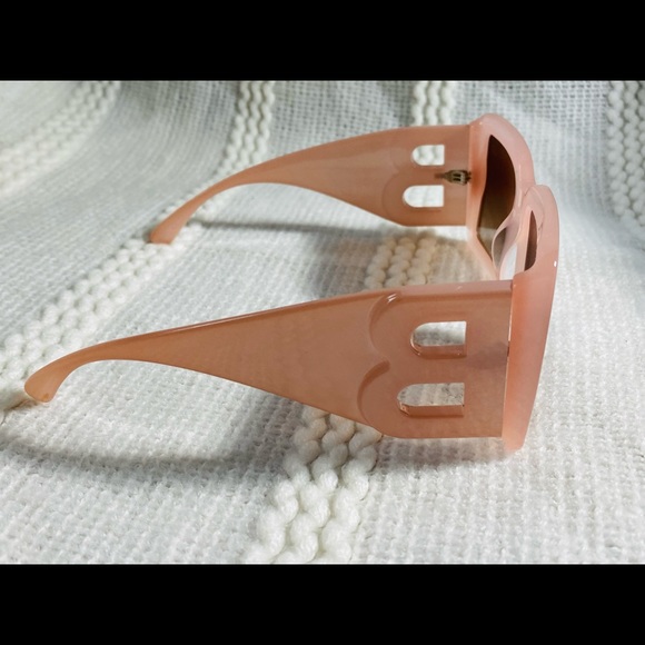 NEW $365!! BURBERRY OVERSIZE SQUARE  PINK TRANSPARENT SUNGLASSES B 4312 3874 - Picture 6 of 8